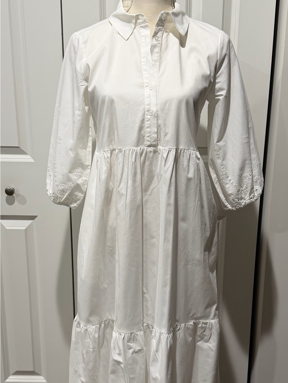 CYNTHIA ROWLEY WHITE COTTON EYELET DRESS - SIZE SMALL